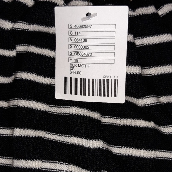 NWT Urban Outfitters Top - Picture 2 of 2